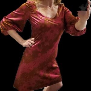 H&M pink spandex & polysatin scoop neck fit flare perfect for Christmas